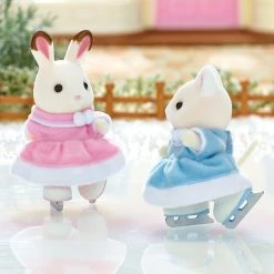 Budget ???? Sylvanian Families Toys Sylvanian Families - Ice Skating Friends SF5258 ????